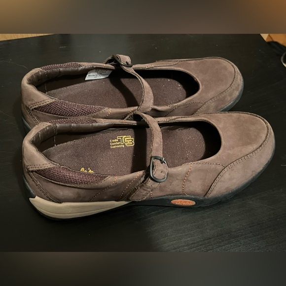 Cabela’s MaryJane Brown Leather Shoes - Picture 5 of 15